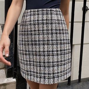 Aritzia Babaton little tweed skirt